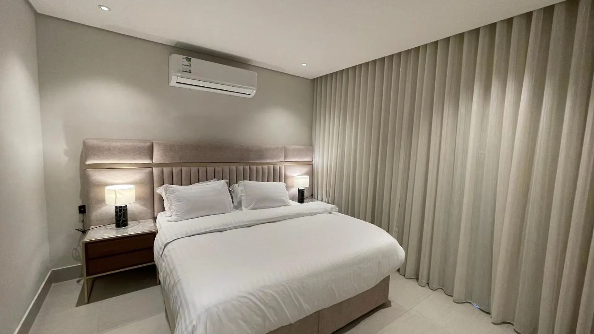 شقق امالفي Apartment Riyadh